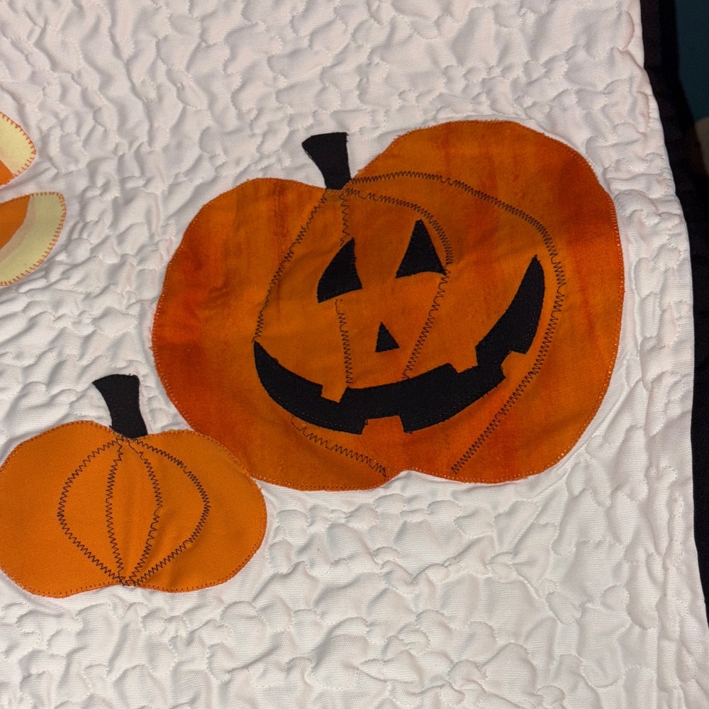 Halloween Themed Quilted Throw Blanket - Picture 5 of 8
